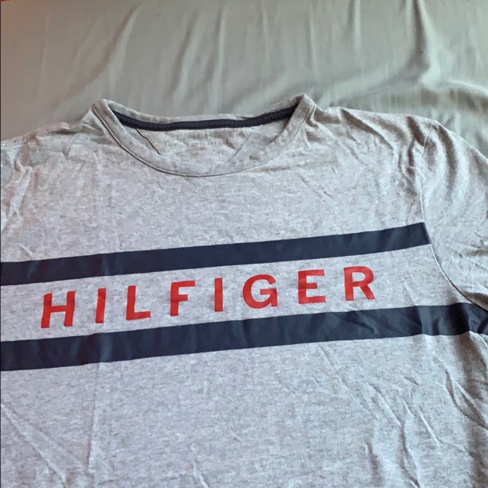 Men’s Medium Tommy Hilfiger Grey T-shirt